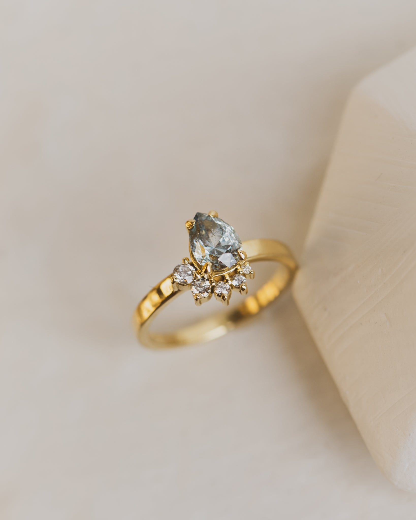 18K Pear Sapphire Wave Ring